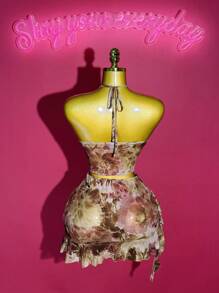 Slaydiva Spring And Summer Fashion Casual Sexy Sway Collar Sleeveless Cropped Vest Top + Asymmetrical Hem Ruffled Mini Skirt Ultra-Short Skirt Yoga Full Pink Upgraded Fruit Green Bottom Print Printed Ladies Two-P