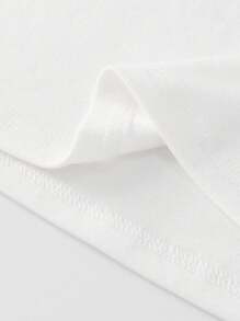 Sweetra 女士夏季不对称肩部T恤上衣，刺绣骑士骑马标志，白色短袖 - 白色 - 查看 3