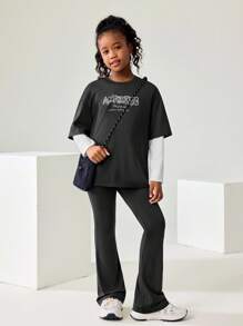 JNSQ Back To School Outdoor Sports Loose T-Shirt & Flare Pants Set, Kids Round Neck Funny Letter Print Oversized T-Shirt & Yoga Flare Pants 2pcs Outfit
