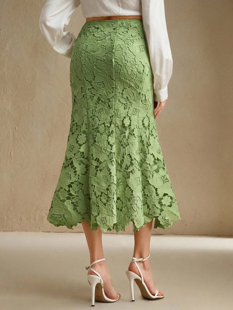 Women's Fashionable & Elegant Patchwork Design Heavy Lace Hollow-Out Mermaid Skirt