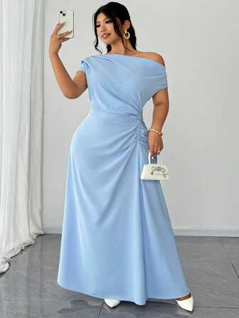 SHEIN CURVE+ 大码宽松肩部优雅时尚度假连衣裙