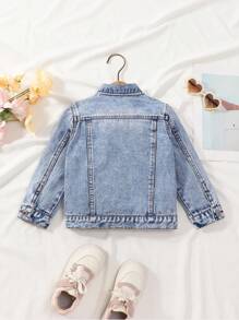 少女刺绣花朵牛仔外套，复古时尚，活力四射，适合日常上学、户外活动、休闲聚会