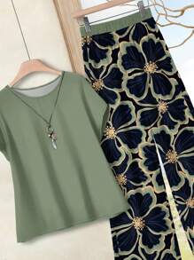 Rusticease Women's Casual Plants-Pattern Pants And Round Neck Batwing Sleeve Blouse Set In Woven Fabric Women Summer Outfits Floral Print Pants Set Matching Sets For Women Two Pieces Pant Sets 2 Pieces Outfits For Women