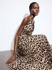 Maija 豹纹 V 领束腰超大裙摆长裙，动物图案无袖飘逸连衣裙，秋冬女士夜间外出装 - 黃色 - 查看 7
