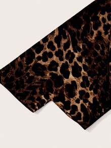 EMERY ROSE Casual Minimalist Full Print Leopard Pattern & Red Lip Asymmetrical Collar Plus Size T-Shirt, Spring And Autumn - Multicolor - View 6