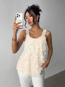 Rafferiza 女士纯色优雅休闲花卉蕾丝拼布纹理吊带背心 - 杏色 - 查看 3