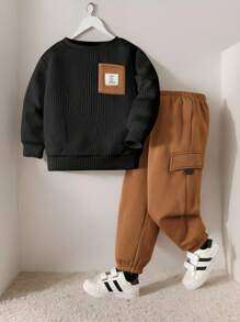 SHEIN Leap Crew Young Boy 2pcs/Set Casual Cute Colorblock Round Neck Sweatshirt With Pockets & Elastic Waist Pants Knitted Set, Suitable For School, Garden, Beach, Birthday In Spring, Summer, Autumn And Winter - Black - View 11