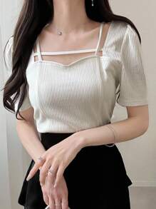 FRIFUL 女士合身T恤，适合音乐节庆典，夏季短袖上衣 - 白色 - 查看 4