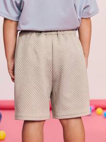 SHEIN 男童休闲简约舒适中腰织标装饰短裤 - 卡其色 - 查看 2