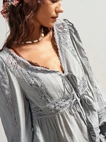 Bohemela 波西米亚风复古乡村风格休闲编织撞色蕾丝花边 V 领长袖女式衬衫 - 藍色 - 查看 5