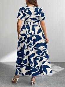 Modelyn Casual Vintage Floral Pattern Loose Fit Plus Size Dress, Suitable For Autumn/Winter Suitable For Going Out - Blue and White - View 2