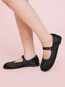 CUCCOO DOLLMOD 女士平底圆头黑色分趾玛丽珍低跟休闲鞋女巫新年假期 - 黑色 - 查看 4