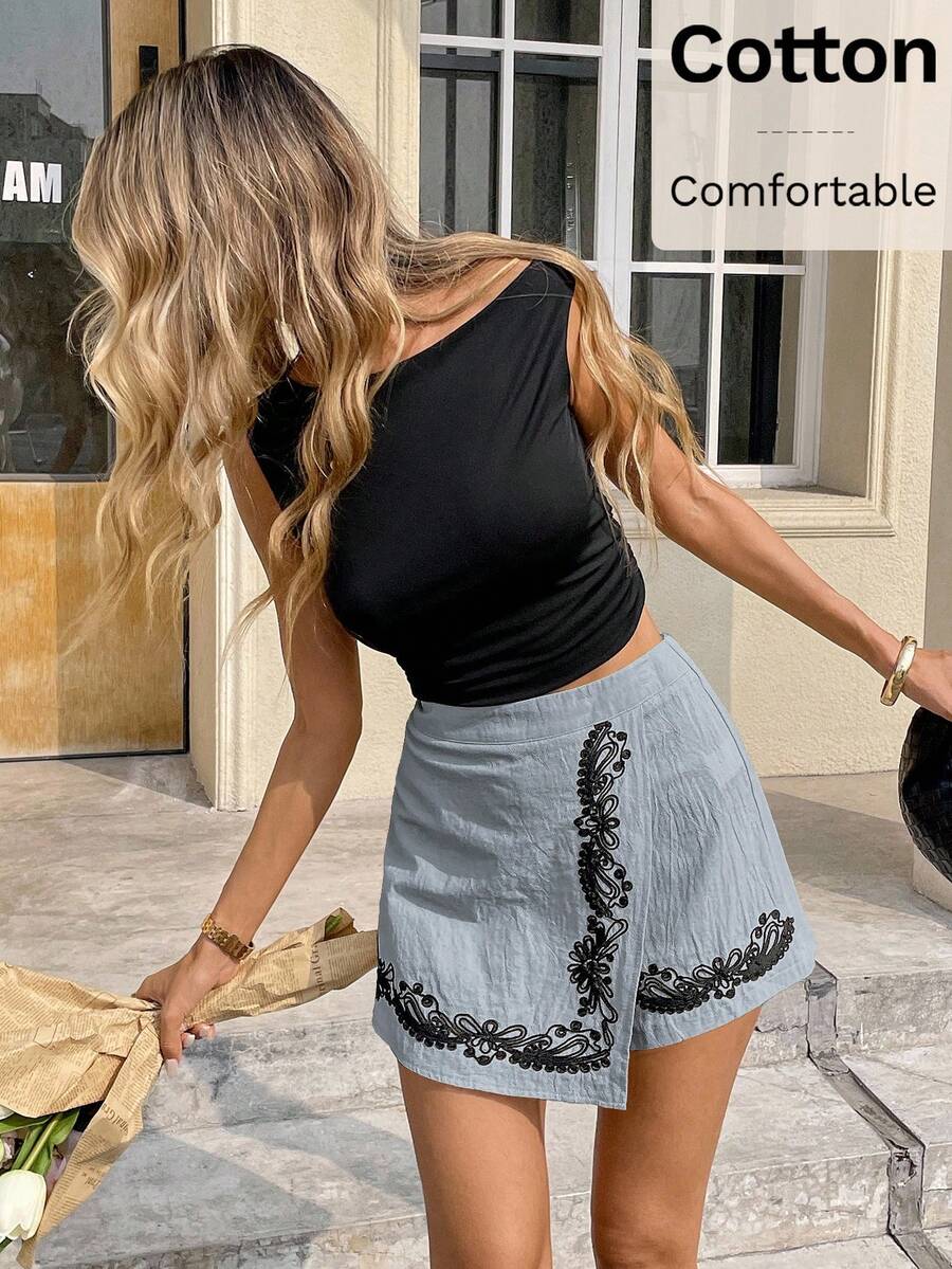 SHEIN Frenchy Quần short nữ thêu chữ thập thanh lịch, thường ngày, mùa hè - Màu xanh nhạt - Xem 1