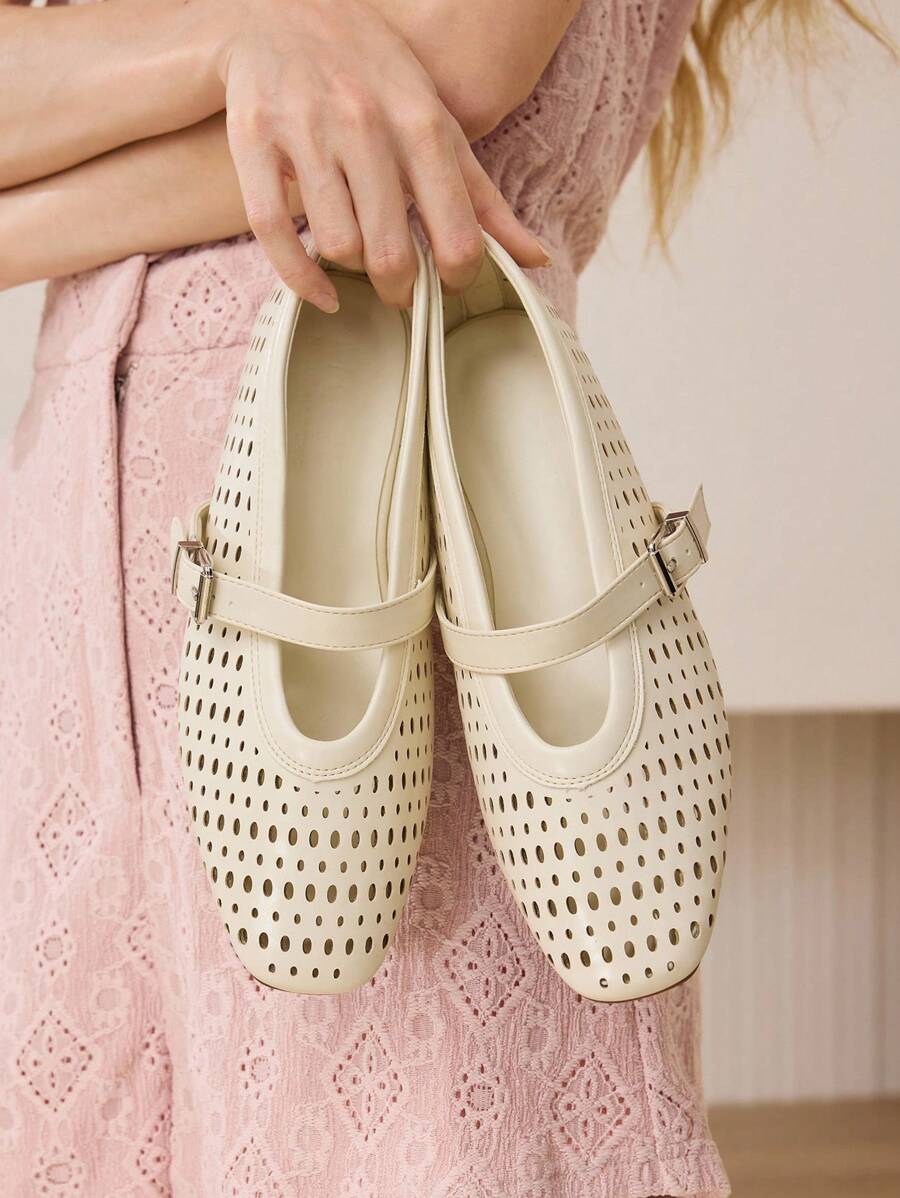 MOTF PREMIUM HOLLOW OUT PU LEATHER FLATS - Beige - View 1