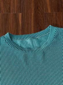 Manfinity VCAY Set de 2 piezas de camiseta de manga corta holgada casual de punto y pantalones cortos rectos de cintura elástica para hombre, cosas de pareja - Verde Oscuro - Ver 3
