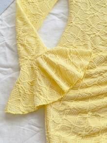 Soleia Damen Urlaubs-Minikleid aus strukturiertem Strickstoff mit Rüschen, Off-Shoulder und ausgestellten Ärmeln, figurbetont, Boho, romantischer Blumenmuster, Urlaub, Blumen Muster