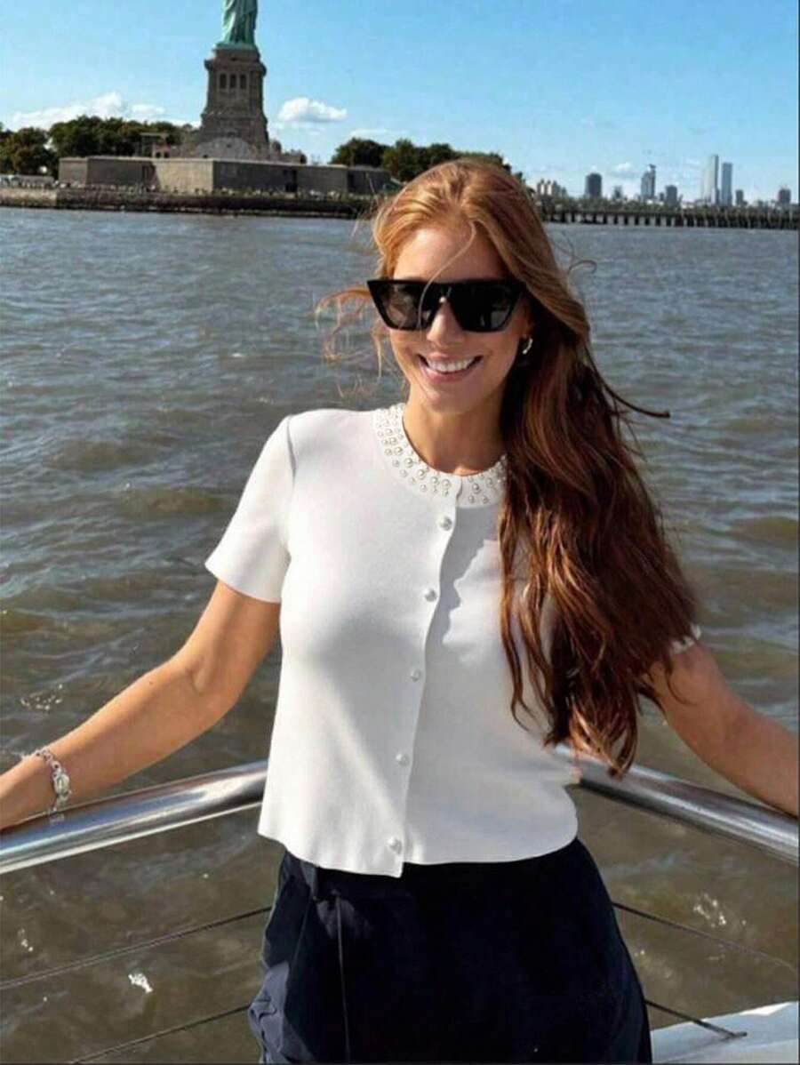 Elenzga 法式优雅新款春夏白色圆领珍珠纽扣短袖女休闲简约街头修身针织短款开衫，毕业礼服 - 白色 - 查看 1