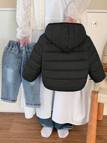 SHEIN معطف سميك دافئ بسحاب وقبعة لطفل ذكر، مناسب للعب في الثلج، ضروري للشتاء العادي