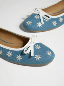 SHUZIA Women Floral Print Bow Decor Round Toe Cute Vacation Beach Casual Raffia Flats - Navy Blue - View 7