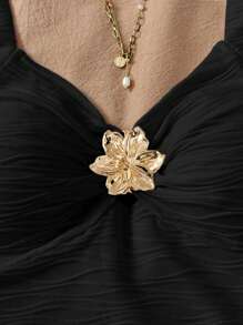 SHEIN LUNE Soleia Vacation V 领花卉金属扣白色针织纹理修身女式背心，适合度假、音乐节、波西米亚风格、节假日、下午茶约会 - 黑色 - 查看 3