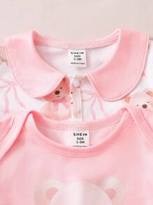 SHEIN 4 pezzi Set neonato con tutina a maniche lunghe, cappello e guanti stampati con orsetto e fiocco, pigiama per neonati