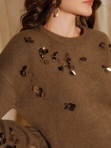 Anewsta Suéter marrón elegante y versátil para uso diario con cuello redondo, bordado a mano con cuentas y lentejuelas, que reduce la apariencia de la edad - Marrón - Ver 2