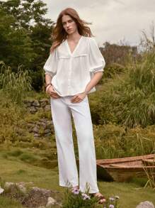 Lumivelle Blusa de mujer con cuello en V, apertura frontal y mangas 3/4, con parches y bordados, casual para verano y vacaciones - Blanco - Ver 7