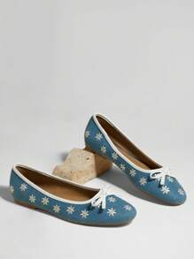 SHUZIA Women Floral Print Bow Decor Round Toe Cute Vacation Beach Casual Raffia Flats - Navy Blue - View 4