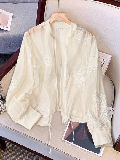 SHEIN CURVE+ 大码女装夏季新款轻薄刺绣防晒开衫宽松短款棒球外套适合约会郊游度假通勤狂欢节复活节音乐节