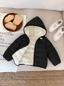 SHEIN معطف سميك دافئ بسحاب وقبعة لطفل ذكر، مناسب للعب في الثلج، ضروري للشتاء العادي