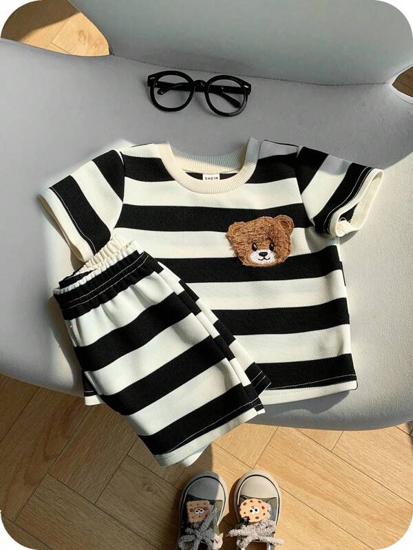 SHEIN 2pcs/Set Baby Boy/Girl Casual Striped Bear Print Short Sleeve T-Shirt And Shorts Set, Comfortable And Suitable For Daily Wear, Sports, Outdoor, School, Party, Holiday, Photo Shoot, Spring/Summer