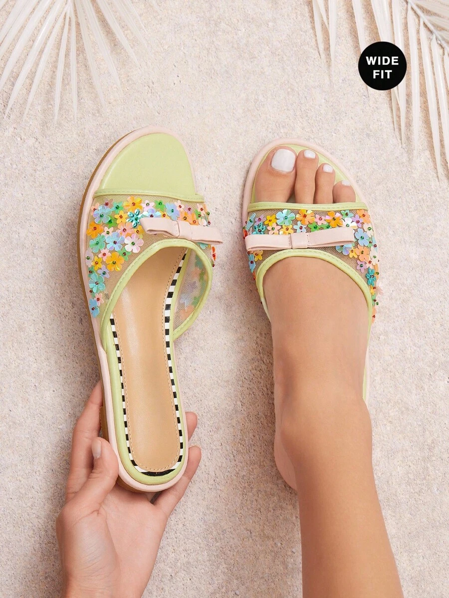 SHUZIA 宽版女式花卉缝线网眼平底凉鞋 - 彩色 - 查看 1