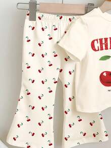 SHEIN 奶油白色，复古可爱甜美迷你樱桃图案，女婴休闲简约短袖圆领T恤和喇叭裤套装，适合秋季 - 彩色 - 查看 4