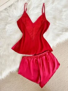 SilkySpell Set de lencería de 2 piezas para mujer compuesto por top de tirantes con escote pronunciado y shorts, de malla transparente y acabado de encaje de satén elegante