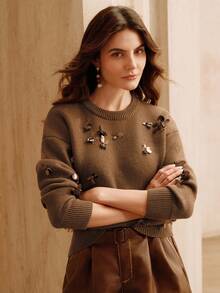 Anewsta Suéter marrón elegante y versátil para uso diario con cuello redondo, bordado a mano con cuentas y lentejuelas, que reduce la apariencia de la edad - Marrón - Ver 6