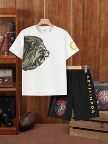 HARRY POTTER X SHEIN 青少年男孩格兰芬多狮子徽章和字母金箔图案黑白短袖T恤和短裤夏季两件套 - 黑與白 - 查看 1