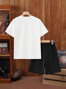 HARRY POTTER X SHEIN 青少年男孩格兰芬多狮子徽章和字母金箔图案黑白短袖T恤和短裤夏季两件套 - 黑與白 - 查看 3