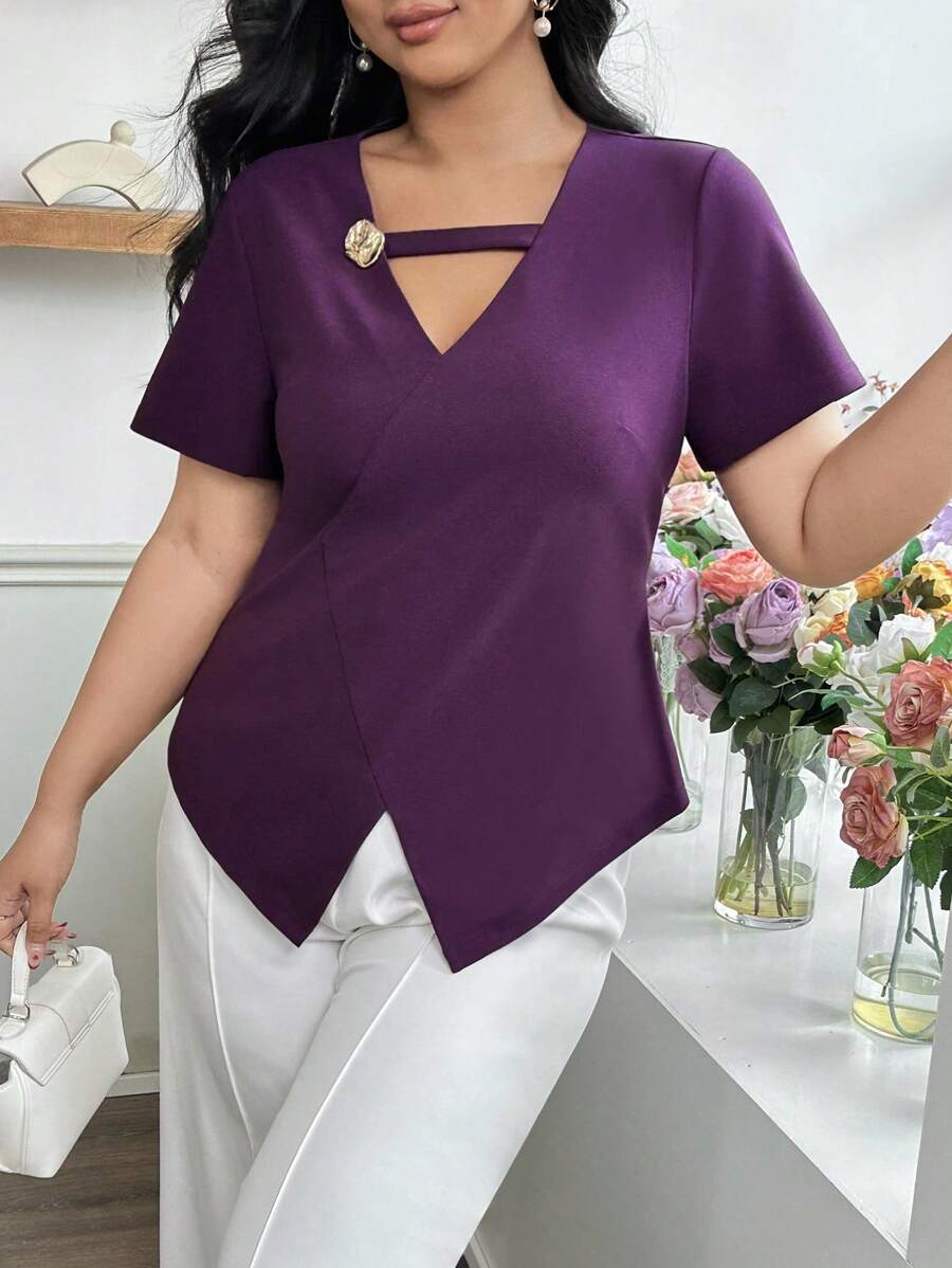 Modelyn Áo kiểu nữ cổ chữ V tay ngắn ôm sát viền bất đối xứng nút kim loại trang trí thanh lịch đa năng cỡ lớn khi đi làm - Màu tím - Xem 1