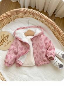 SHEIN Giacca con cappuccio in pile rosa a forma di cuore per neonata, adatta per l'autunno/inverno