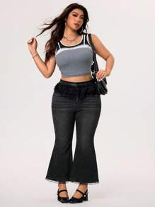 SHEIN ICON Quần jeans denim rách cỡ lớn có viền ren bất đối xứng và ống loe - màu đen - Xem 6