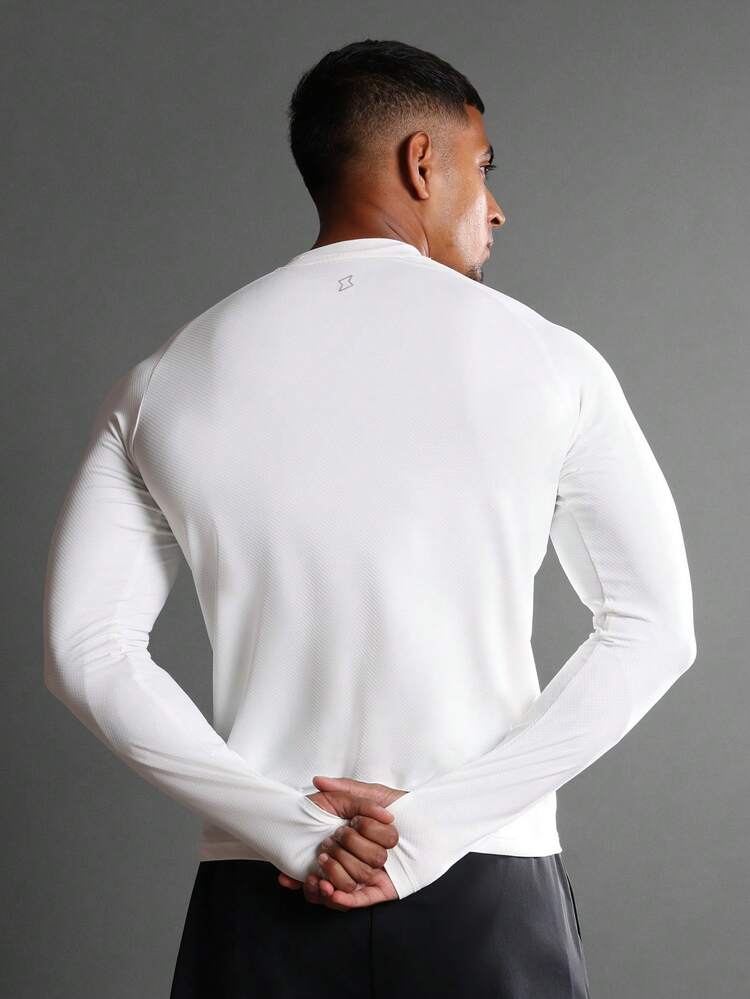 Muscle Fit Long Sleeve Tee With Thumbholes