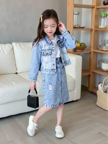 SHEIN 1 Set Girls Casual Vintage Distressed Light Wash Denim Jacket & Skirt Outfit, Comfortable Street Style Suit For Daily Wear 2 Piece Denim Set Denim Sets For Girls - Light Wash - View 4