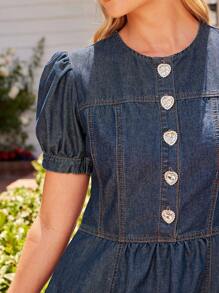 WESTFADE 圆领前扣短款泡泡袖棉混纺牛仔修身喇叭泡泡下摆迷你连衣裙乡村夏季女士沙滩度假装 - 深色水洗藍 - 查看 3
