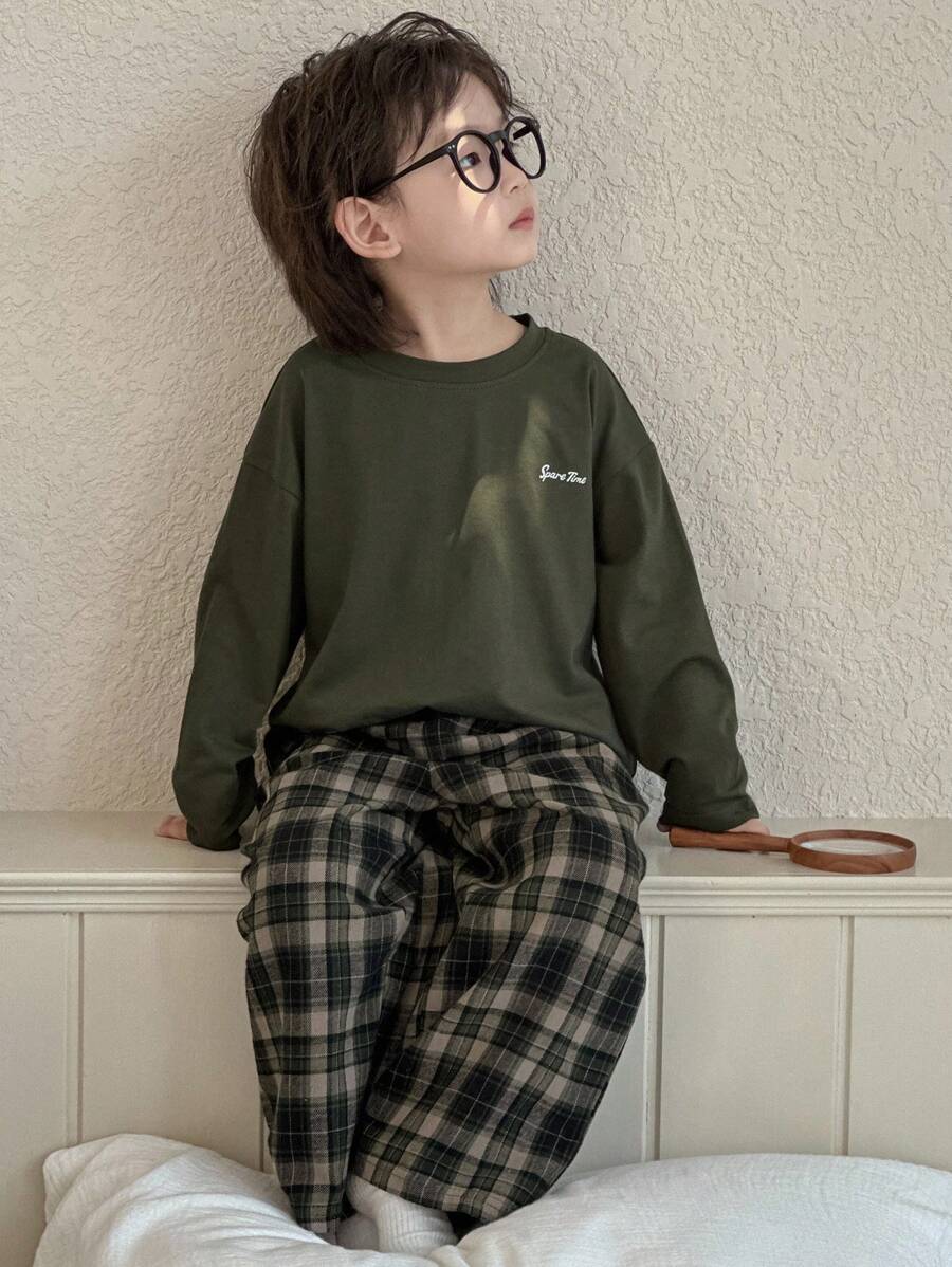 Dazy Kids Young Boys Letter Print Long Sleeve Top & Plaid Pants Pajama Set