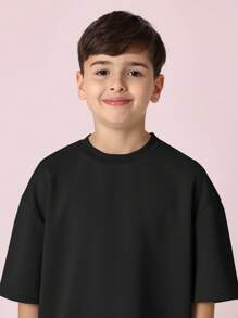 SUMWON T-shirt casual a maniche corte con grafica di , "Call My Stylist", collezione urban fashion, stampa sul retro con dettagli del numero di assistenza - nero - Visualizzare 3