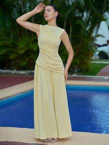 Andrea Bello 新款优雅圆领不对称袖收腰 A 字长裤打底连衣裙，适合所有季节 - 黃色 - 查看 4