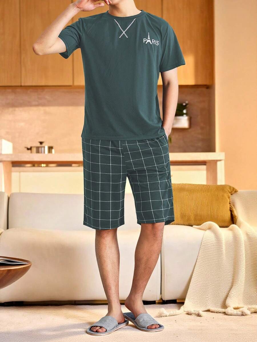 男士字母图案 T 恤和格子短裤睡衣套装 / 睡衣套装