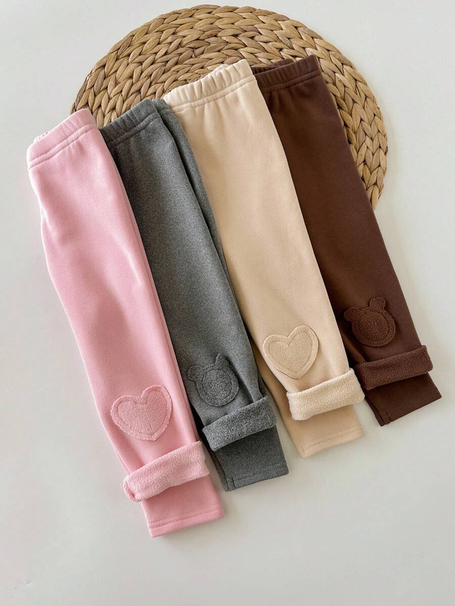 SHEIN 4件套女童可爱针织心形图案打底裤套装，秋冬百搭，适合居家、户外、学校、日常休闲