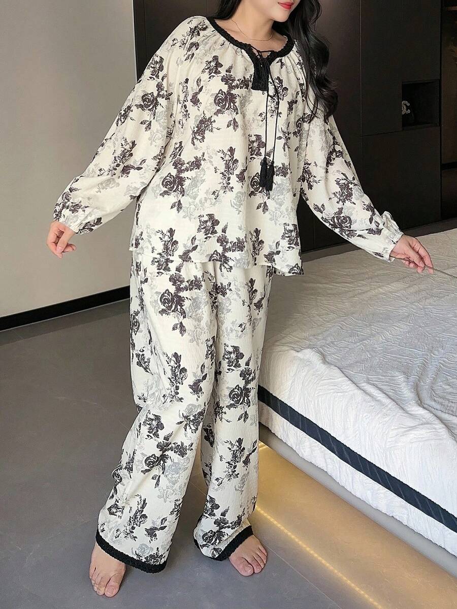 Dazy Plus Locker geschnittener Pyjama-Set mit Blume Muster und farblich abgesetzten Patchwork-Elementen, Nachtwäsche für Damen in Große Größen, Outfits, Herbstmode