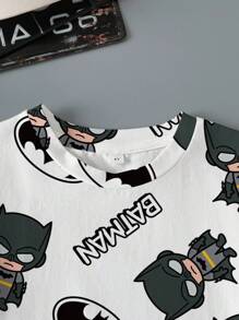 BATMAN X SHEIN 男童休闲蝙蝠与卡通图案圆领短袖T恤，夏季 - 白色 - 查看 3